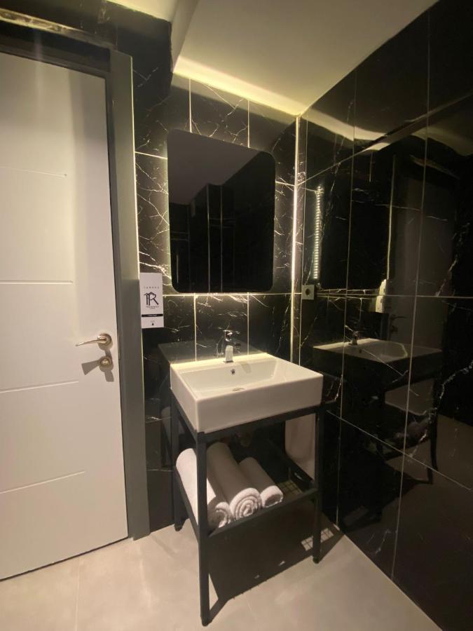 The Royals Hotel Измир Экстерьер фото