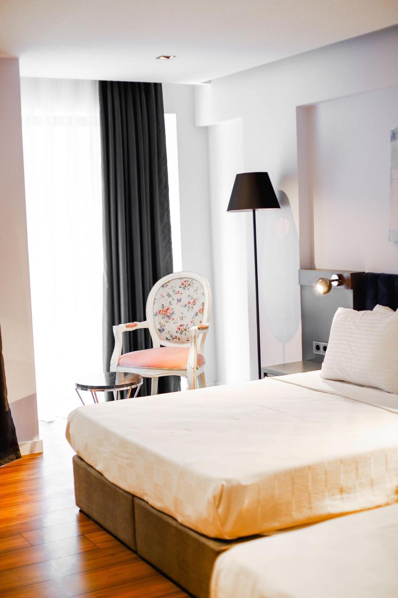 The Royals Hotel Измир Экстерьер фото